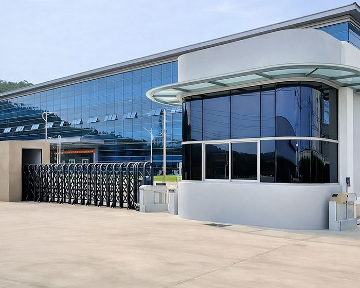 รีโนเวทโรงงานอุตสาหกรรม สถาปัตยกรรมภายนอกโรงงานและออฟฟิศรวมกัน